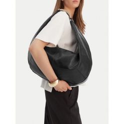 Torebka GINO ROSSI. Czarne torebki klasyczne damskie Gino Rossi, bez dodatków. Za 279.99 zł.