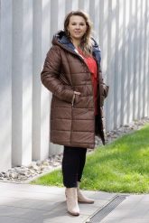 Brązowa pikowana kurtka Elvira PLUS SIZE XXL JESIEŃ ZIMA. Brązowe kurtki damskie Moda Size Plus Iwanek, na jesień, plus size, bez wzorów, z materiału, bez kaptura. Za 399.90 zł.