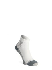 Skarpety do biegania damskie X-Socks Run Discover Ankle. Białe skarpetki damskie X Socks, bez wzorów, z elastanu. Za 91.52 zł.