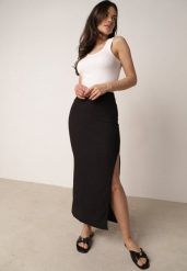 Czarna Prosta Spódnica z Rozcięciem z Boku ze Strukturalnej Tkaniny Orinelin. Czarne spódnice damskie Born2be, do pracy, m, bez wzorów, z tkaniny, biznesowe, maxi. Za 39.99 zł.