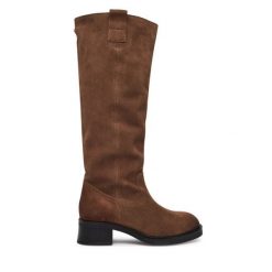 Kozaki Steve Madden. Brązowe kozaki damskie Steve Madden, bez obcasa, na płaskiej podeszwie, bez zapięcia. Za 689.99 zł.
