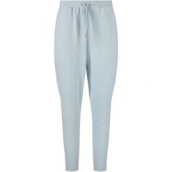 Damskie spodnie dresowe Athlecia Jacey V2. Czerwone spodnie dresowe damskie Athlecia, bez wzorów, z dresówki. Za 246.00 zł.