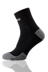 Skarpety sportowe Unisex Nessi Sportswear Trail U Termoaktywne. Czerwone skarpetki damskie NESSI SPORTSWEAR, bez wzorów, z materiału. Za 69.99 zł.