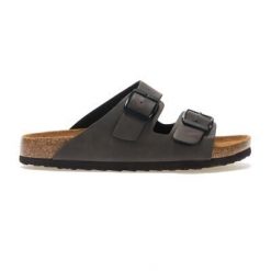 Sandały damskie Mia z podwójnym paskiem. Brązowe sandały damskie Regatta, bez wzorów, bez obcasa, bez zapięcia. Za 179.99 zł.