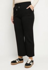 Czarne Spodnie Dresowe z Bawełną z Kieszeniami Halithra. Czarne spodnie dresowe damskie Born2be, plus size, bez wzorów, z bawełny. Za 39.99 zł.