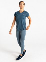 Dare 2b Koszulka sportowa "Corral Tee" w kolorze granatowym rozmiar: 36. Niebieskie koszulki sportowe damskie Dare 2b, bez wzorów, z materiału, bez ramiączek, outdoorowe. Za 70.24 zł.