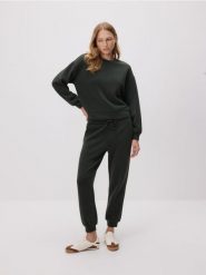 Bluza z modalem - ciemnozielony. Zielone bluzy damskie Reserved, l, bez wzorów, z dzianiny, bez kaptura. Za 109.99 zł.