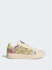 Adidas Sneakersy 169771 Beżowy. Brązowe obuwie sportowe damskie Adidas, ze skóry, bez zapięcia. Za 279.99 zł.