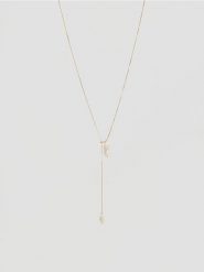 Naszyjnik z naturalnymi perłami - biały. Białe naszyjniki damskie Reserved. Za 99.99 zł.