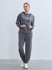 BGN Spodnie w kolorze szarym rozmiar: 38. Szare spodnie materiałowe damskie BGN, bez wzorów, z materiału. Za 117.45 zł.