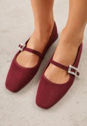Bordowe Balerinki z Imitacji Zamszu z Paskiem z Biżuteryjną Klamerką Elintora. Czerwone balerinki damskie Born2be, bez wzorów, z jeansu. Za 69.99 zł.