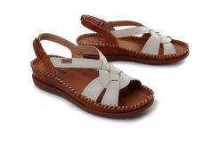 Pikolinos CADAQUES W8K-1839C2 nata, sandały damskie. Brązowe sandały damskie Pikolinos, bez wzorów, ze skóry, bez obcasa, bez zapięcia. Za 544.90 zł.