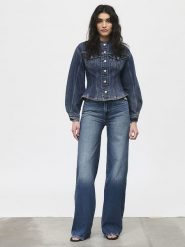 Levi's Kurtka dżinsowa w kolorze niebieskim rozmiar: M. Niebieskie kurtki damskie Levi's, m, bez wzorów, z bawełny, bez kaptura. Za 299.95 zł.