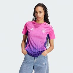 Koszulka Germany 24 Away. Czerwone bluzki damskie Adidas, xl, bez wzorów, z materiału, bez kołnierzyka, bez ramiączek. Za 449.00 zł.