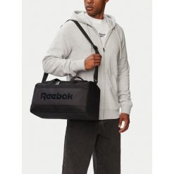 Torba sportowa Reebok. Czarne torby sportowe Reebok, bez wzorów. Za 129.99 zł.