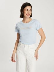 Cross Jeans Koszulka w kolorze błękitnym rozmiar: M. Niebieskie bluzki damskie Cross Jeans, m, bez wzorów, z bawełny, bez kołnierzyka, bez ramiączek. Za 57.06 zł.