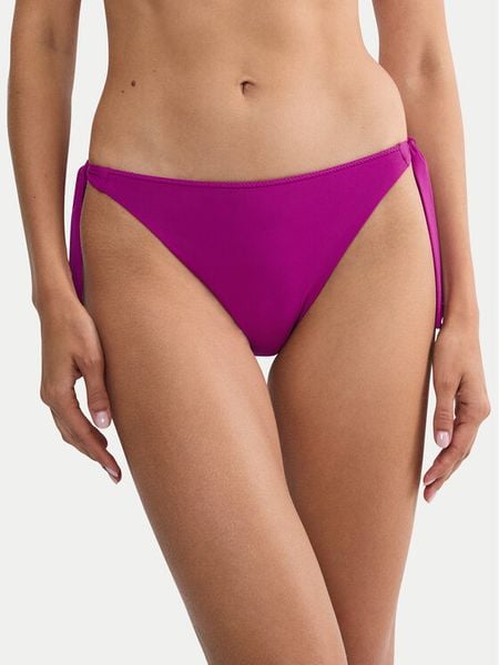 Triumph Dół od bikini Summer Twist Tai 01 10226494 Różowy. Czerwone bikini Triumph, bez wzorów, z syntetyku. Za 119.99 zł.