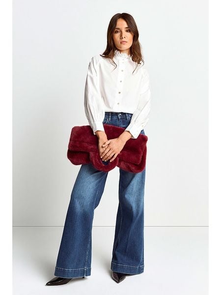 Rich & Royal Bluzka w kolorze białym rozmiar: 38. Białe bluzki damskie Rich & Royal, bez wzorów, z bawełny, bez kołnierzyka, bez ramiączek. Za 211.31 zł.