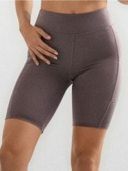 Szorty kolarki - kremowy. Białe spodenki sportowe damskie Sinsay, l, bez wzorów. Za 29.99 zł.