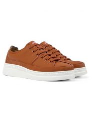 Camper Skórzane sneakersy w kolorze jasnobrązowym rozmiar: 40. Brązowe obuwie sportowe damskie Camper, bez zapięcia. Za 329.42 zł.