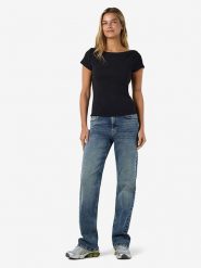 Noisy may Koszulka "Maya" w kolorze czarnym rozmiar: M. Czarne bluzki damskie Noisy may, m, bez wzorów, z bawełny, bez kołnierzyka, bez ramiączek. Za 66.16 zł.