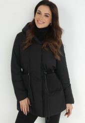 Czarna Kurtka Delynome. Czarne kurtki damskie Born2be, l, bez wzorów, z tkaniny. Za 169.99 zł.