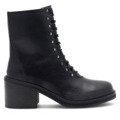 Trzewiki Sergio Bardi. Czarne botki damskie Sergio Bardi, bez obcasa, na słupku, bez zapięcia. Za 184.99 zł.