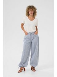 Cream Spodnie "Berta" - Relaxed fit - w kolorze błękitnym rozmiar: W31/L32. Niebieskie spodnie materiałowe damskie Cream, bez wzorów, z materiału. Za 131.74 zł.