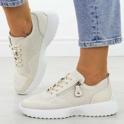 Beżowe skórzane półbuty damskie Vinceza 41483. Brązowe półbuty damskie VINCEZA, na jesień, bez wzorów, z jeansu, bez obcasa, bez zapięcia. Za 219.00 zł.