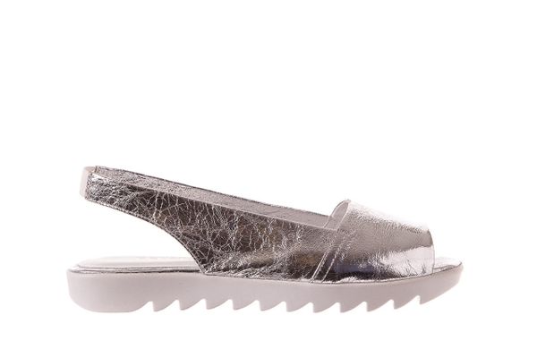 Sandały Bayla-163 319-310 614 Silver, Srebrny, Skóra naturalna - 38. Szare sandały damskie Bayla, bez wzorów, z materiału, bez obcasa, bez zapięcia. W wyprzedaży za 62.10 zł.