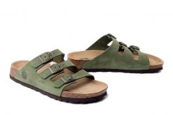 DR. BRINKMANN 701004-07 grun, klapki damskie. Zielone klapki damskie Dr. Brinkmann, bez wzorów, ze skóry, bez obcasa, bez zapięcia. Za 229.42 zł.