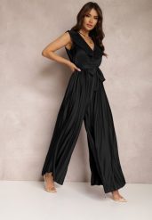 Czarny Kombinezon Plisowany Hyrmane. Czarne sukienki damskie Renee, bez wzorów, eleganckie, bez ramiączek. W wyprzedaży za 159.99 zł.