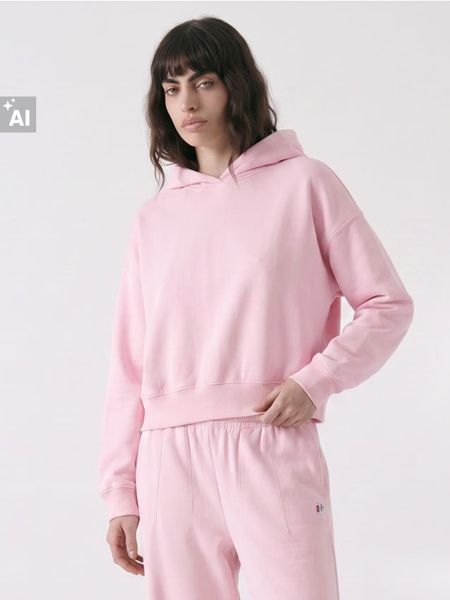 Dresowa bluza hoodie loose fit - różowy. Czerwone bluzy damskie Sinsay, l, bez wzorów, z dresówki, bez kaptura. Za 49.99 zł.