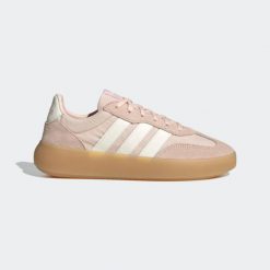 Sneakersy damskie ADIDAS Barreda Decode. Obuwie sportowe damskie Adidas, z gumy, bez zapięcia, trekkingowe. Za 379.99 zł.