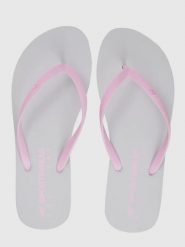 Japonki damskie 4F 4FRSS26FFLIF223. Białe klapki damskie 4F, bez wzorów, z gumy, bez obcasa, bez zapięcia. Za 34.99 zł.