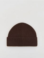 Czapka z wełny merino - ciemnobrązowy. Brązowe czapki damskie Reserved, bez wzorów, z wełny. Za 69.99 zł.