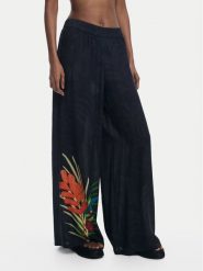 Desigual Spodnie palazzo 25SWMW02 Czarny Wide Leg. Czarne spodnie materiałowe damskie Desigual, bez wzorów, z materiału. Za 359.99 zł.