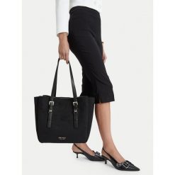 Torebka Nine West. Czarne shopper bag Nine West, bez dodatków. Za 329.99 zł.