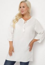 Biała Wiązana Tunika Ozdobiona Troczkami Eviras. Białe tuniki damskie Born2be, na co dzień, xl, z aplikacjami, z jeansu, eleganckie, bez kołnierzyka, bez ramiączek. Za 44.99 zł.