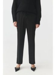 TATUUM Spodnie "Siko" w kolorze czarnym rozmiar: 42. Czarne spodnie materiałowe damskie TATUUM, bez wzorów, z materiału. Za 170.07 zł.