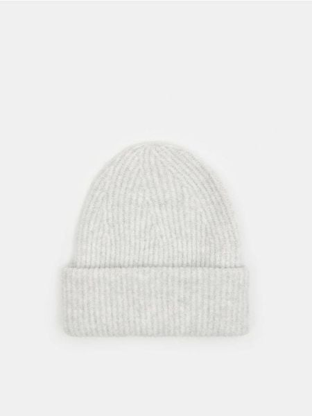Czapka beanie - szary. Szare czapki damskie Sinsay, bez wzorów. Za 19.99 zł.