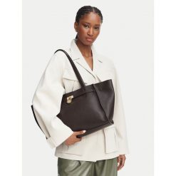 Torebka MICHAEL Michael Kors. Brązowe torebki klasyczne damskie MICHAEL Michael Kors, bez dodatków. Za 1,649.00 zł.