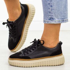 Czarne skórzane sneakersy damskie Sergio Leone Sp025. Czarne obuwie sportowe damskie Sergio Leone, na lato, z jeansu, bez zapięcia, trekkingowe. Za 199.00 zł.