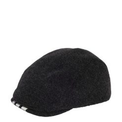 Czapka Gatsby. Czarne czapki damskie Adidas, bez wzorów, z polaru. Za 153.50 zł.