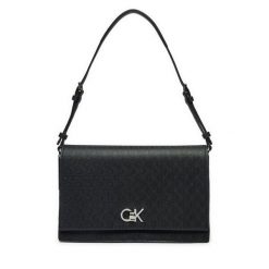 Torebka Calvin Klein. Czarne torebki klasyczne damskie Calvin Klein, bez dodatków. Za 309.99 zł.
