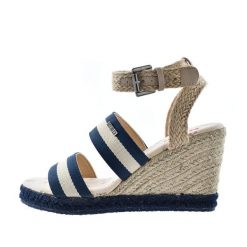 Granatowe espadryle, sandały damskie Big Star Ll274885. Niebieskie sandały damskie Big Star, bez wzorów, z tkaniny, bez obcasa, na koturnie, bez zapięcia. W wyprzedaży za 111.84 zł.