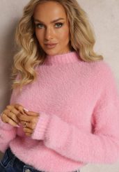 Ciemnoróżowy Dzianinowy Sweter z Dłuższym Włosiem i Półgolfem Christiam. Czerwone swetry klasyczne damskie Renee, z dzianiny, bez kołnierzyka. Za 54.99 zł.