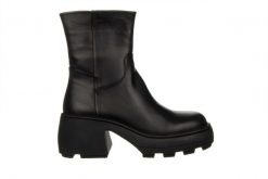 Botki Bayla-161 188 1401 01 Black 161635, Czarny, Skóra naturalna - 39. Czarne botki damskie Bayla, na zimę, z gumy, eleganckie, z okrągłym noskiem, za kostkę, bez obcasa, na platformie, bez zapięcia. W wyprzedaży za 269.10 zł.