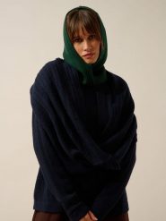 Just Cashmere Kaszmirowy szal-koło w kolorze granatowym - 65 x 50 cm rozmiar: onesize. Niebieskie szaliki damskie Just Cashmere, bez wzorów, z kaszmiru. Za 304.99 zł.