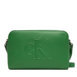 Torebka Calvin Klein Jeans. Zielone listonoszki damskie Calvin Klein Jeans, bez wzorów, z jeansu, bez dodatków. Za 249.99 zł.